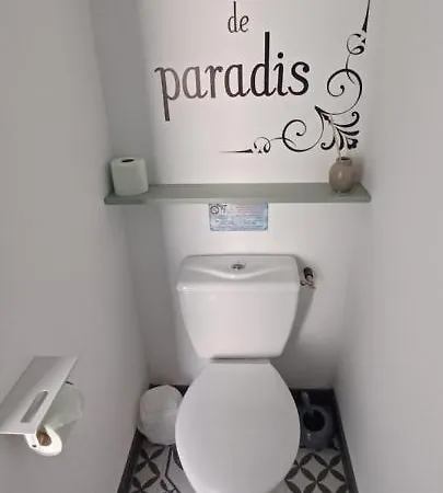 De La Fecleval 6 Personnes Proche Du Puy Dufou Tatil Evi