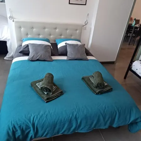 De La Fecleval 6 Personnes Proche Du Puy Dufou * Saint-Mesmin