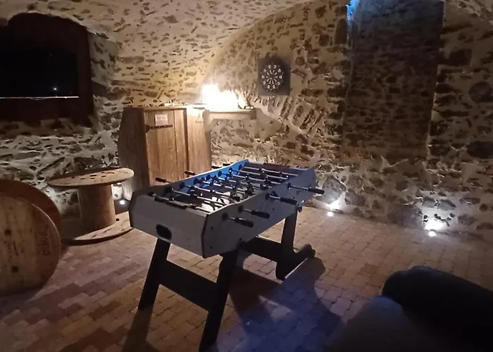 De La Fecleval 6 Personnes Proche Du Puy Dufou Saint-Mesmin